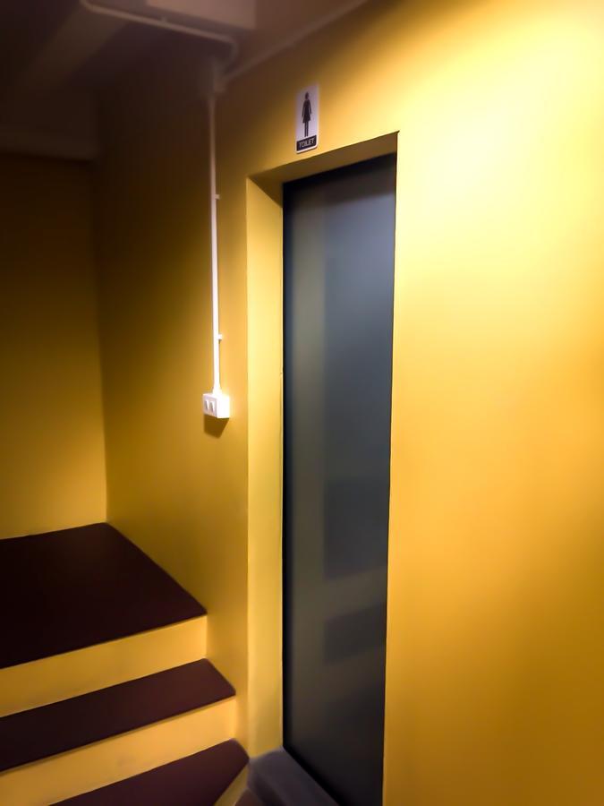 Artistel (Adults Only) Hostel เชียงใหม่ ภายนอก รูปภาพ