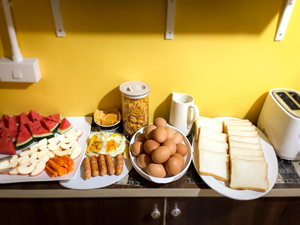 Artistel (Adults Only) Hostel เชียงใหม่ ภายนอก รูปภาพ