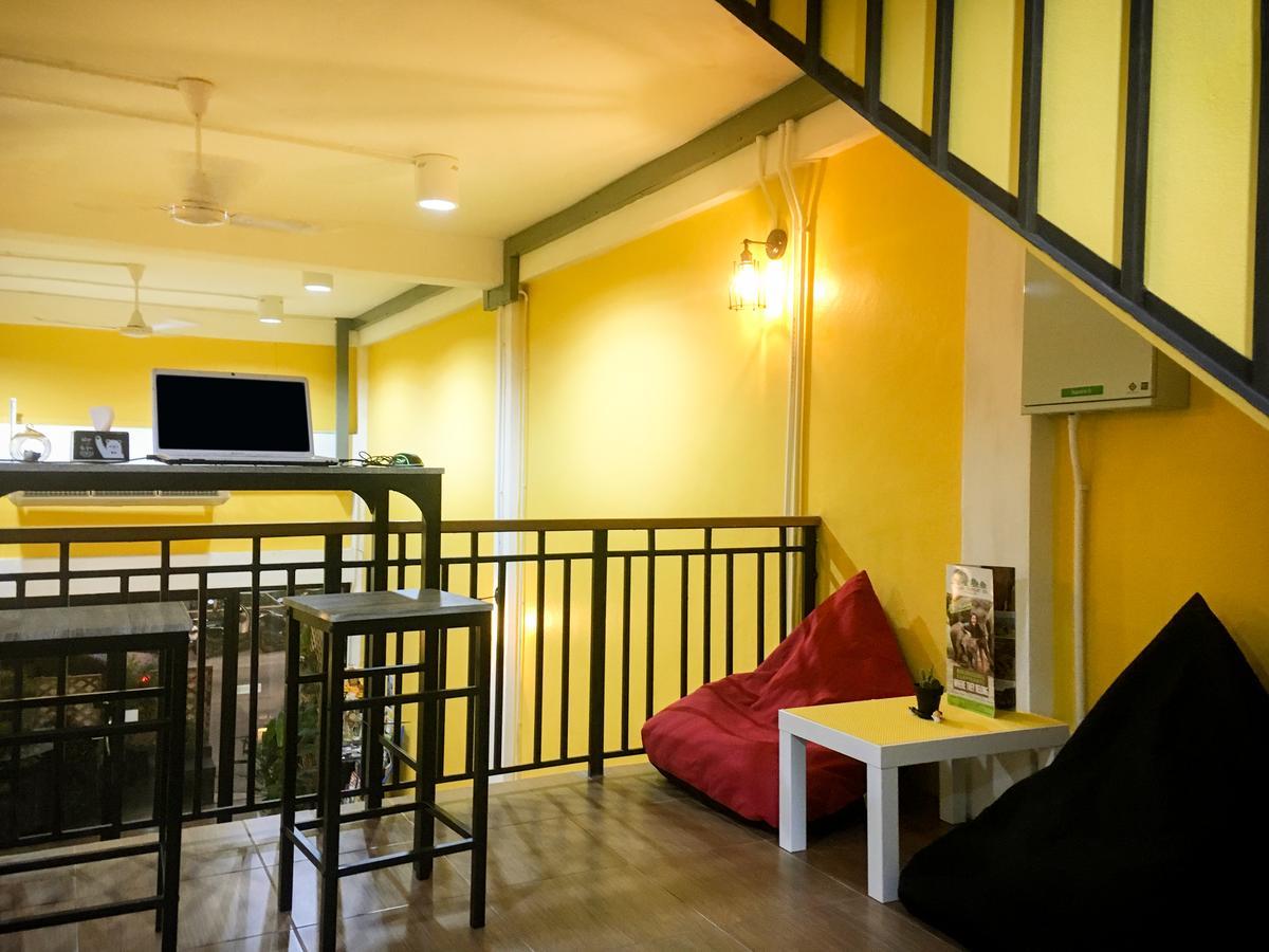 Artistel (Adults Only) Hostel เชียงใหม่ ภายนอก รูปภาพ