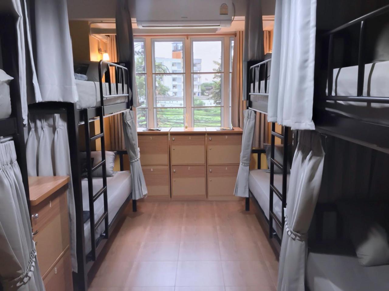 Artistel (Adults Only) Hostel เชียงใหม่ ภายนอก รูปภาพ